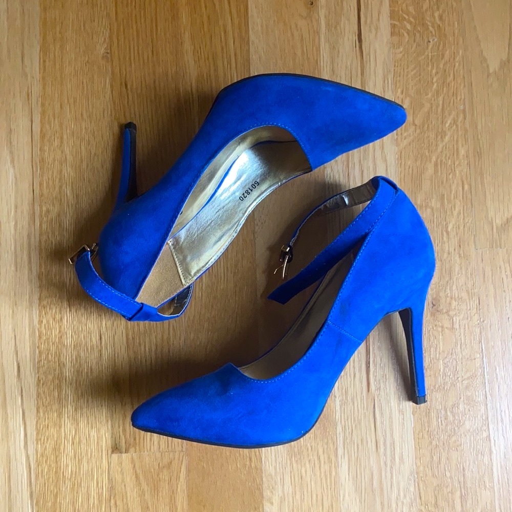 EUC charlotte russe cobalt suede heels ankle strap